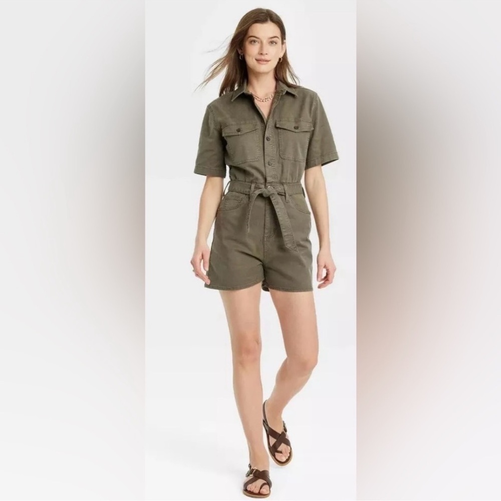 Universal Thread Olive Utility Romper Size 4